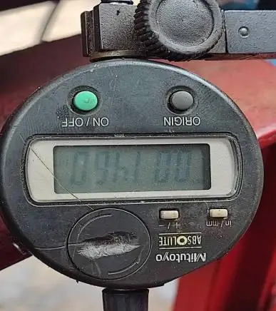 Toma de tolerancia en la bobina principal del malacate