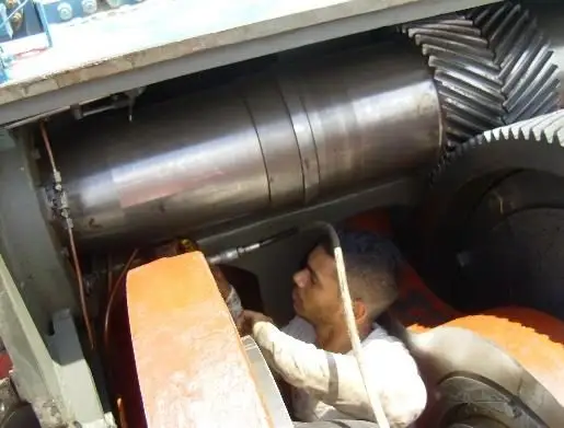Inspección del cigüeñal de la bomba de lodo
