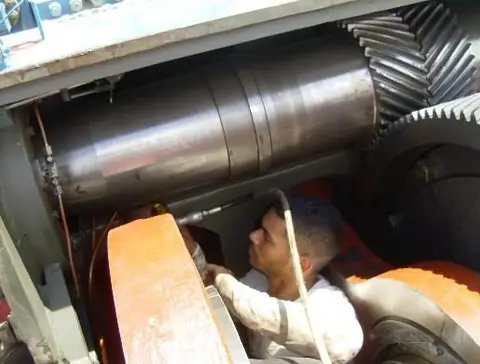 Inspección del cigüeñal de la bomba de lodo