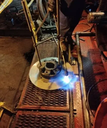 Croché del malacate: desarme, extracción de hub y rectificación
