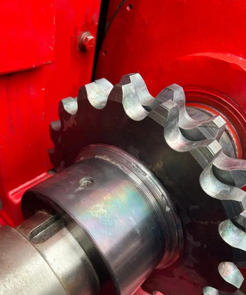 Sprocket nuevo instalado en su eje