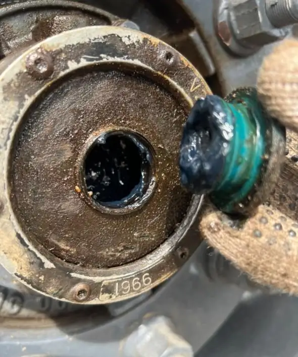 Tren de rodaje: puntas de eje y lubricación