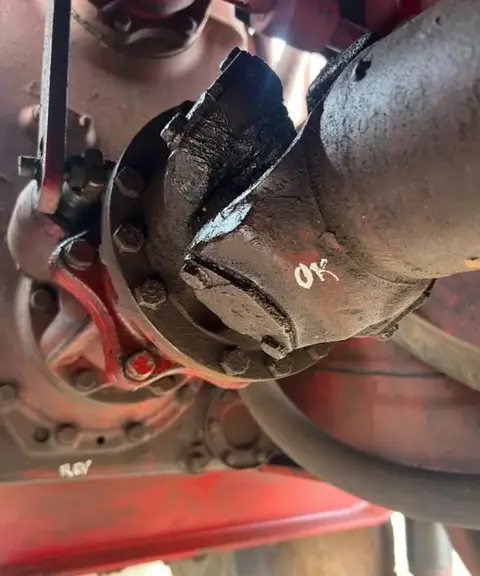Tren de rodaje: puntas de eje y lubricación