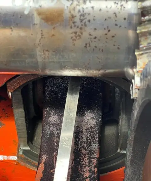 Bomba de lodo: cigüeñal, bielas, rodamientos y medición final