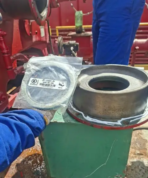 Bomba de lodo: cigüeñal, bielas, rodamientos y medición final