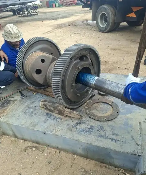 Bomba de lodo: cigüeñal, bielas, rodamientos y medición final