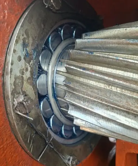 Bomba de lodo: cigüeñal, bielas, rodamientos y medición final