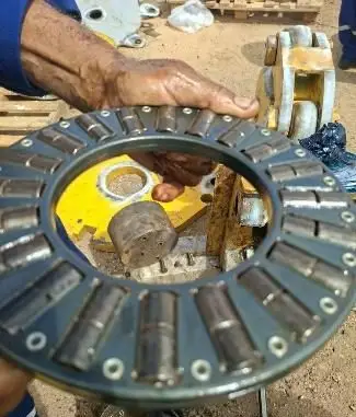 Muñeco giratorio (swivel): rodamiento plano y pasador