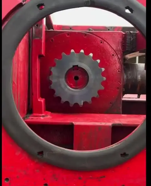 Piñón de tracción: antes y después del trabajo, en el mismo equipo.