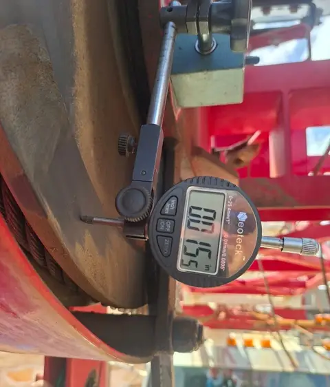 Lectura con reloj comparador sobre un tambor
